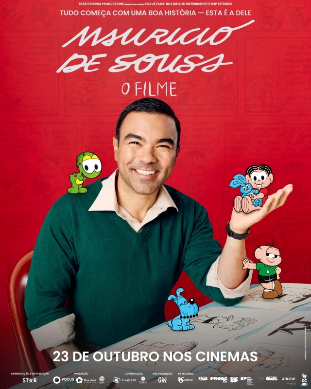 Cartaz de divulgação do filme. Sentado à uma mesa, há um homem de pele clara, cabelos pretos e curtos, olhos puxados e castanhos e barba por fazer. Está com suéter verde com gola e mangas brancas. Sorrindo, segura na mão esquerda uma ilustração da personagem Mônica, que está com o coelho Sansão. Sobre a mesa estão papéis com desenhos em preto e branco, e ao redor do homem aparecem outros personagens da Turma da Mônica: na mesa estão Cebolinha e Bidu; Horácio está no ombro direito do homem. O fundo é vermelho com trechos de histórias em quadrinhos. Na parte superior, em letras brancas: “Tudo começa com uma boa história — esta é a dele”. Logo abaixo, o título manuscrito: “Mauricio de Sousa — O filme”.